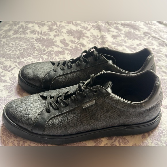 Coach Lowline Low Top Sneaker In Signature Canvas - Picture 3 of 4